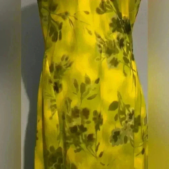 Zara Women’s Floral Vibrant Green Maxi Dress size Large - Picture 14 of 14